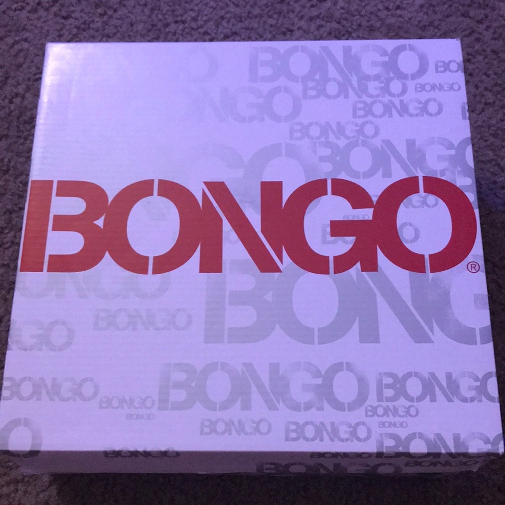 I am selling some Nadia brown boots